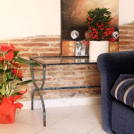 La Maison De Tommy Panzió Pisa Kültér fotó